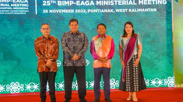 Ministers of Brunei Darussalam, Indonesia, Malaysia and Philippines at 25th BIMP-EAGA Ministerial Meeting. Photo courtesy of COORDINATING MINISTRY FOR ECONOMIC AFFAIRS  REPUBLIC OF INDONESIA.